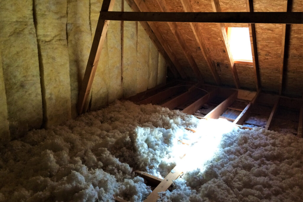Blown-In-Attic-Insulation